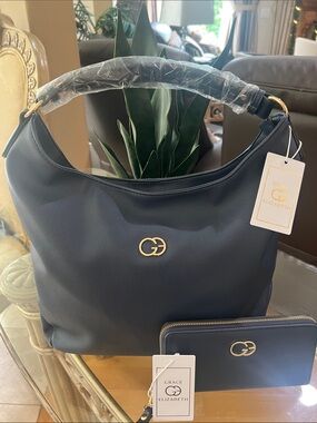 GRACE ELIZABETH Navy Pebbled Leather Hobo with Matching Wallet